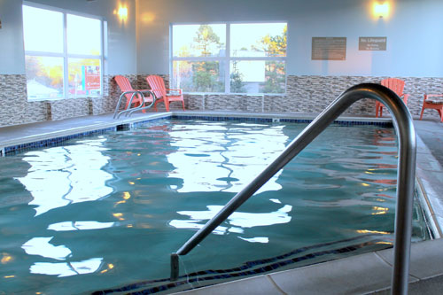 pool at inn at wecoma